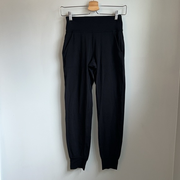 Lululemon Align Jogger 28" SZ 4 - Picture 3 of 6